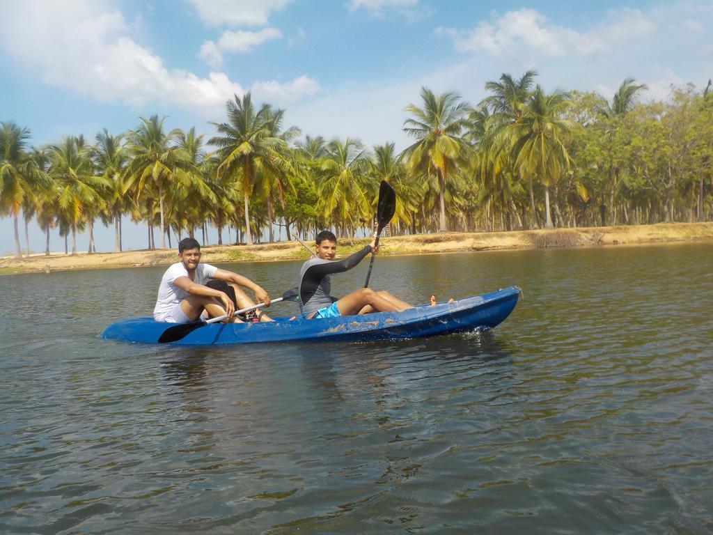ホテル Reef Pasikudah Nachivantivu エクステリア 写真